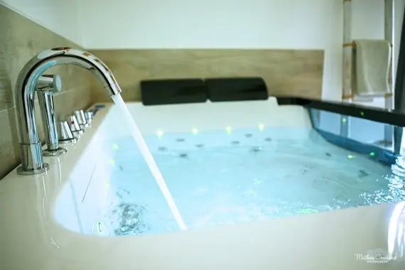 SPA privatif Jacuzzi Villa Cocoon